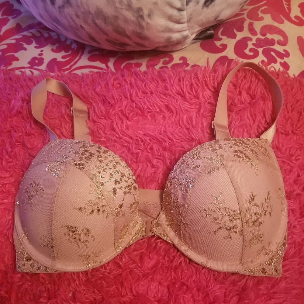 Victoria's secret very sexy shine pushup bra